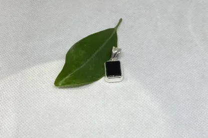 Picture of Pure Silver Pendant With Natural Black Onyx/Men/5 Gram