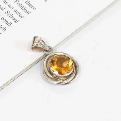 Picture of Pure silver pendent with natural Golden Topaz/6.16gram