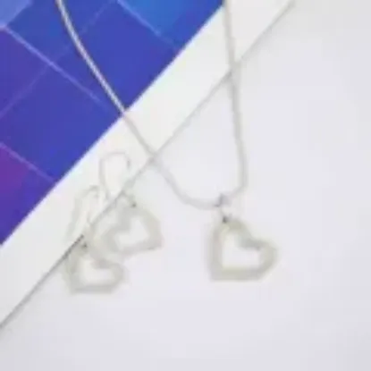 Picture of Pure Silver Valentine Set / 10.5 Gram