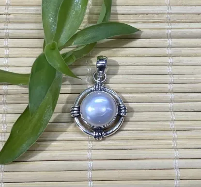 Picture of Pure Silver Pendant With Natural Pearl / 4.5 Gram
