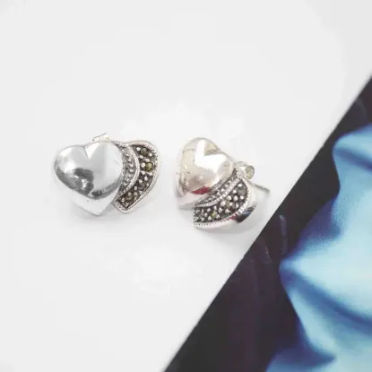 Picture of Pure Silver Valentine Stud With Natural Marcasite