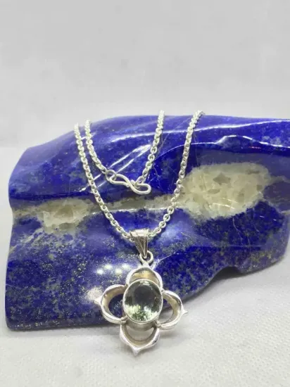Picture of Pure Silver Necklace With Natural Green Amethyst/17.7 Gram