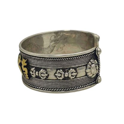 Picture of Carved Silver Jewellery Bangle Or Bracelet with Gold Plated