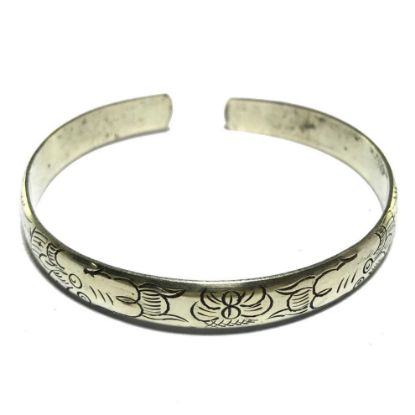 Picture of Metal Bracelet with Carving
