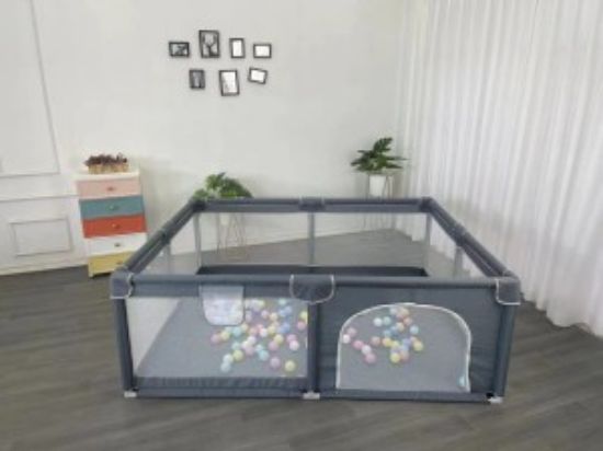 Picture of PlayPen Fence With 50 Balls