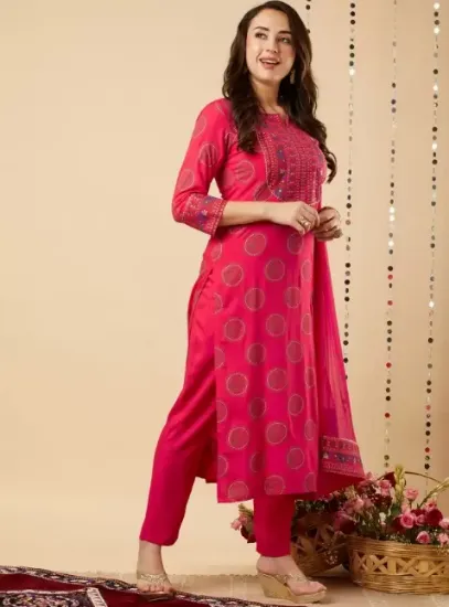 Picture of Women Cotton Blend Kurta Pant Dupatta Set