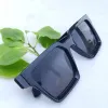 Picture of Luxury Fashion Style Sunglasses For Men
