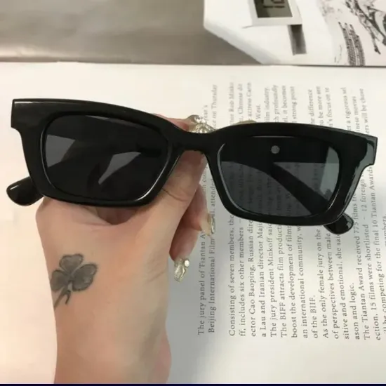 Picture of Black Retro Cat Eye Sunglasses For Women